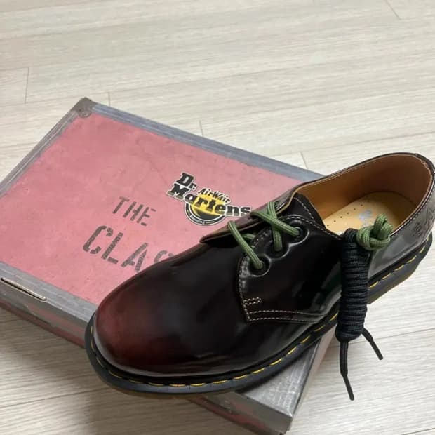 [us9] 닥터마틴 더 클래시 the clash 체리레드 새상품