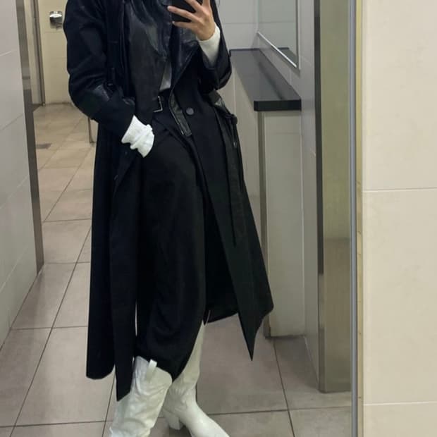 보헤미안 서울 검정 트렌치코트