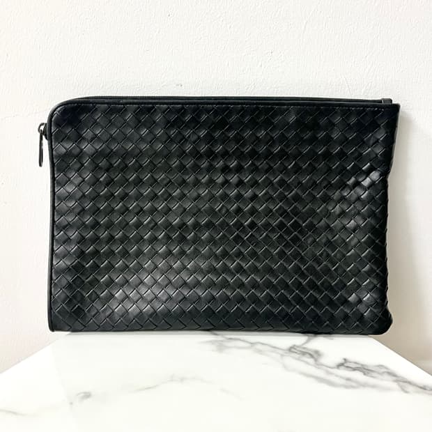 보테가베네타 지퍼 클러치 백 블랙