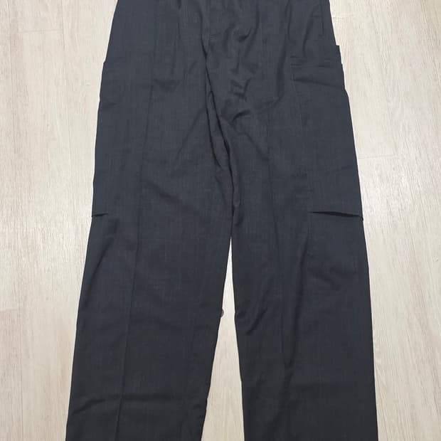 [46] 키코 코스타디노브 메가라 트라우저