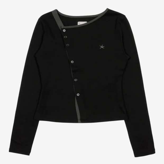 더콜디스트모먼트 twist button long sleeve