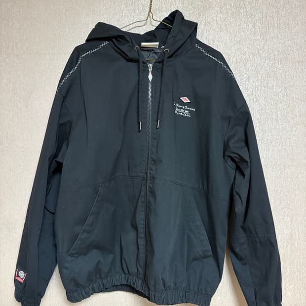 엄브로 바람막이