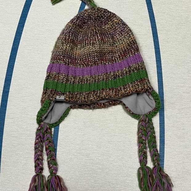 컬럼비아 니트 비니