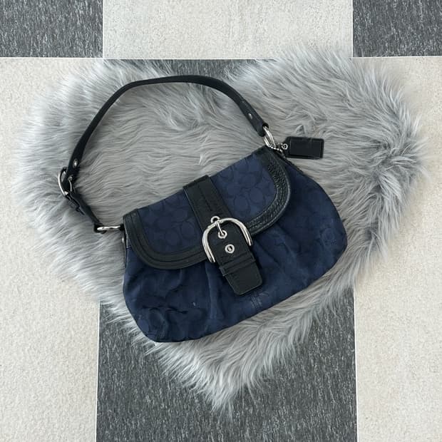 코치 미드나잇블루 자카드 호보백 