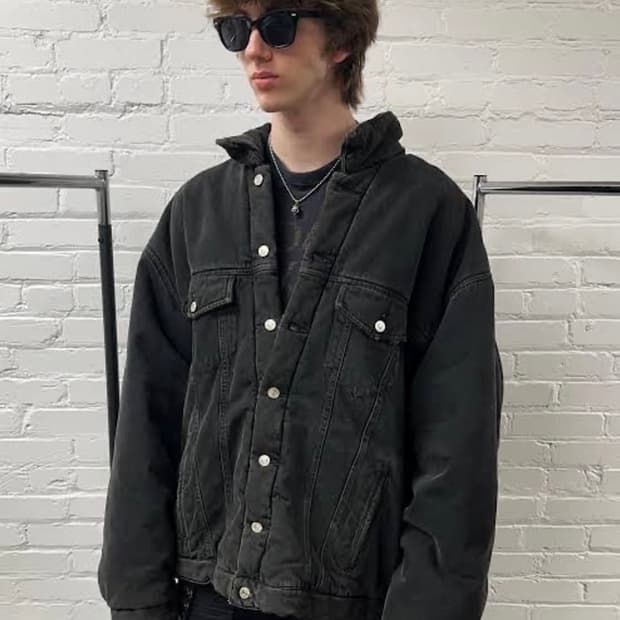 발렌시아가 데님 패딩 자켓 급처