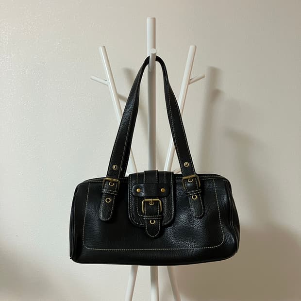 앤클라인 블랙 가죽 버클 숄더백 y2k 호보백