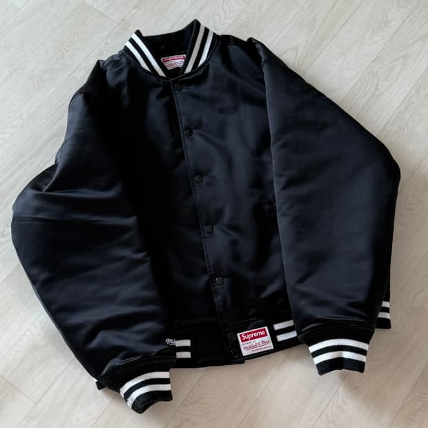 슈프림 미첼&네스 사틴 바시티 자켓 블랙 L
