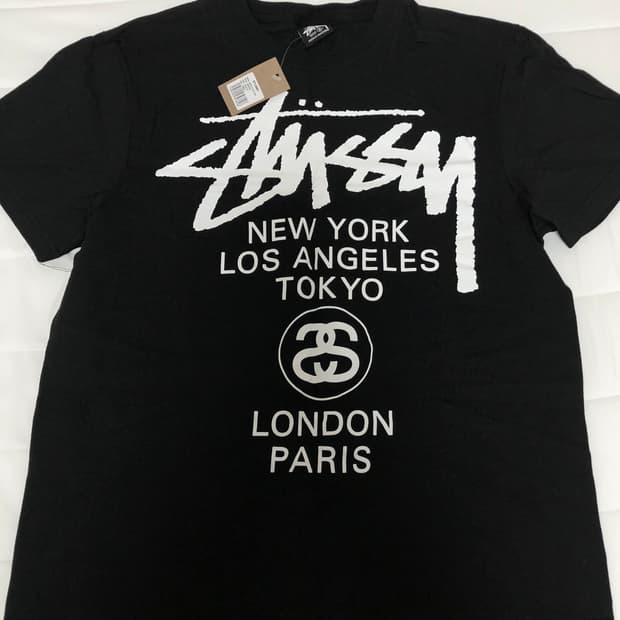 새상품 스투시 월드투어 반팔 s