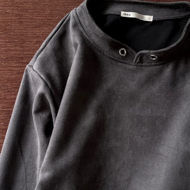 Brushed fabric L/S pullover top