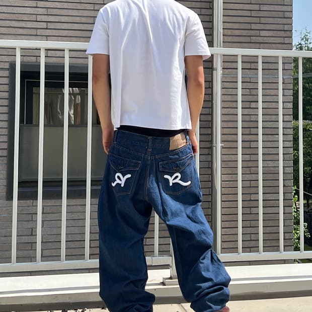 ROCAWEAR 백포켓 자수 힙합팬츠