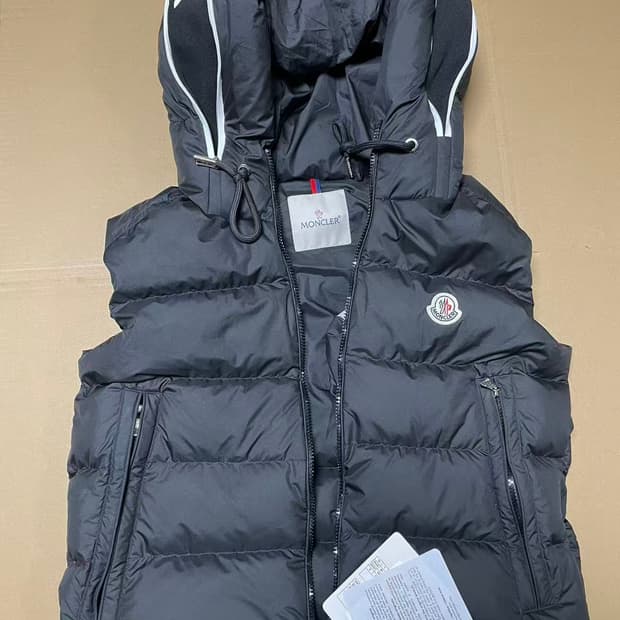 몽클레어 후드 베스트