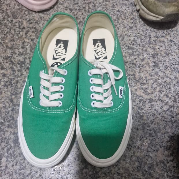 반스 어센틱 리이슈 44 270