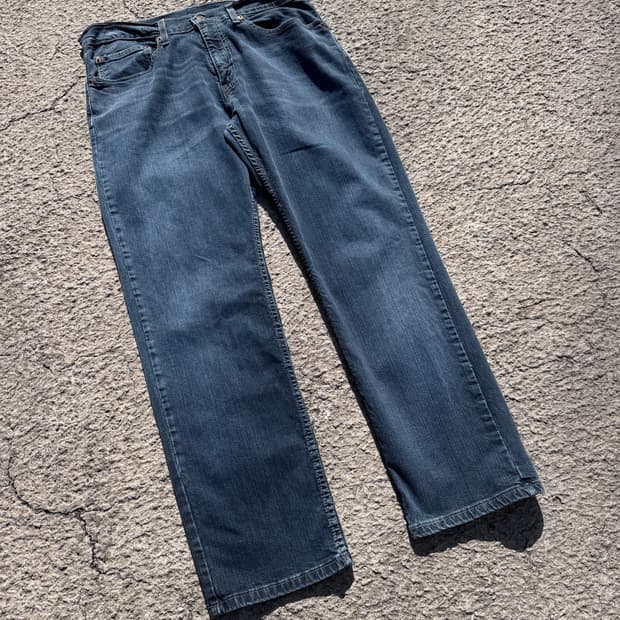 리바이스 559 스트레이트 핏 워싱 데님팬츠 B91