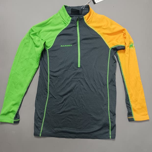 새상품 [L] 마무트 아타카조 폴라텍 집업 티셔츠 기능성