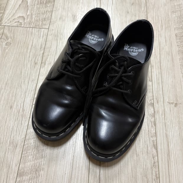 닥터마틴 1461 3홀 ws 260