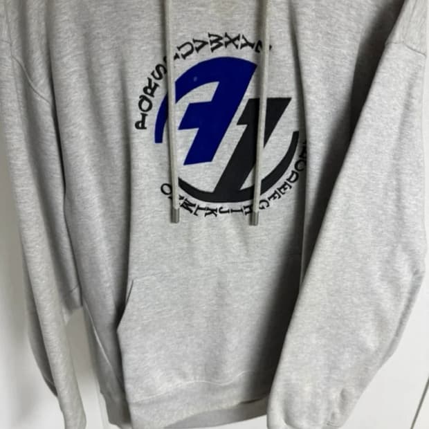 자라 아더에러 후드티