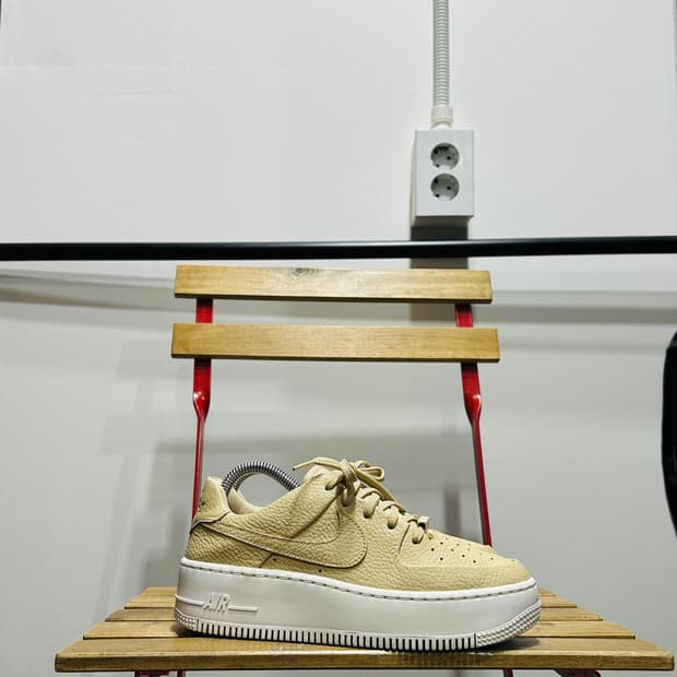 235) 나이키 운동화 여성 여자 신발 에어 포스 1 세이지 로우 데저트