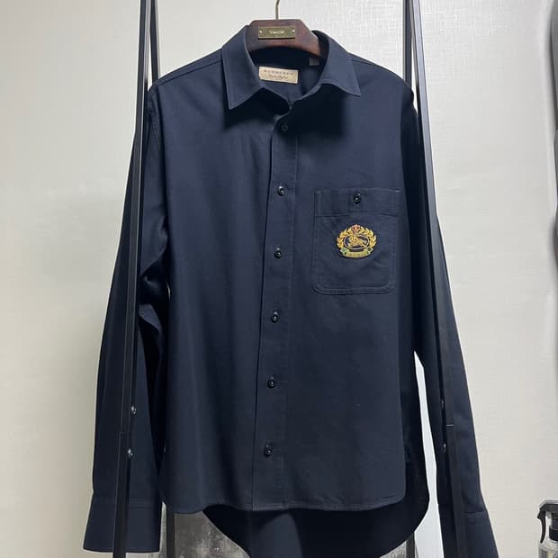 정품 S) 버버리  다크 네이비 크레스토 로고 셔츠