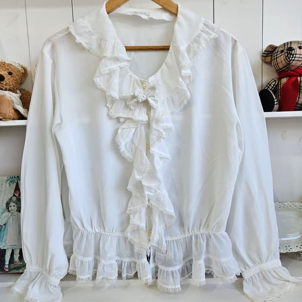 프릴 리본 블라우스