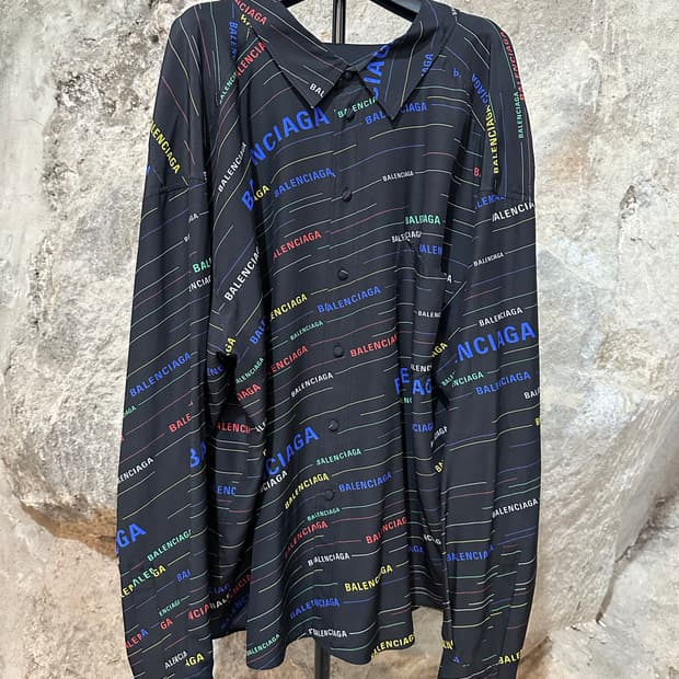 빌렌시아가 멀티로고 롱슬리브 블라우스