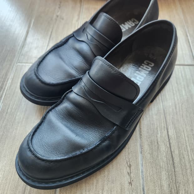 캠퍼 뉴먼 클래식 모카신 블랙 (270)