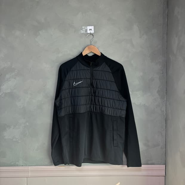 나이키 드라이핏 드릴탑 반집업