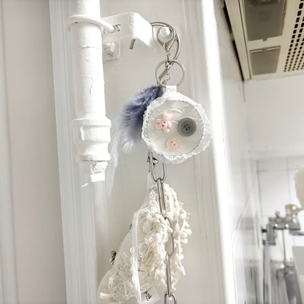 Little Bear’s Button Mirror