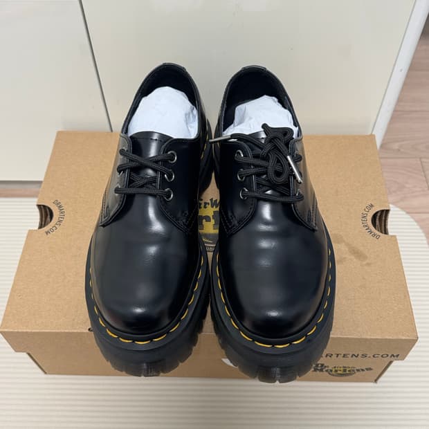 닥터마틴 1461 쿼드 블랙 폴리시드 스무스 230