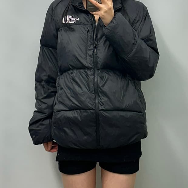 노스페이스 로고 블랙 패딩