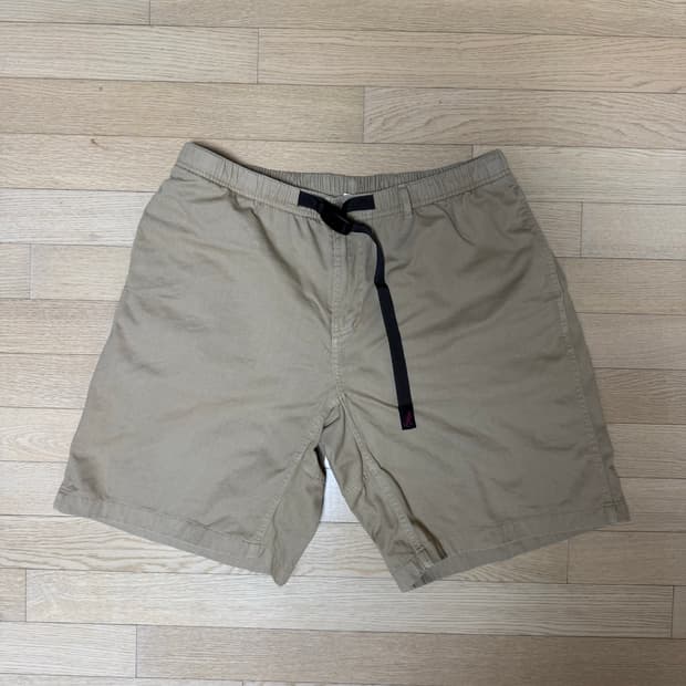 그라미치(Gramicci) 루즈쇼츠 Chino