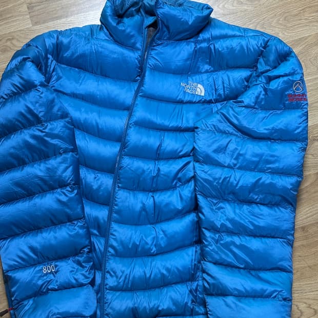 노스페이스 써밋시리즈 경량패딩