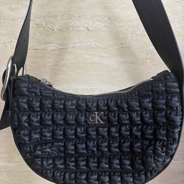 CK 켈빈클라인 숄더백