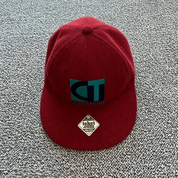 TEKET_WOOL RED CAP
