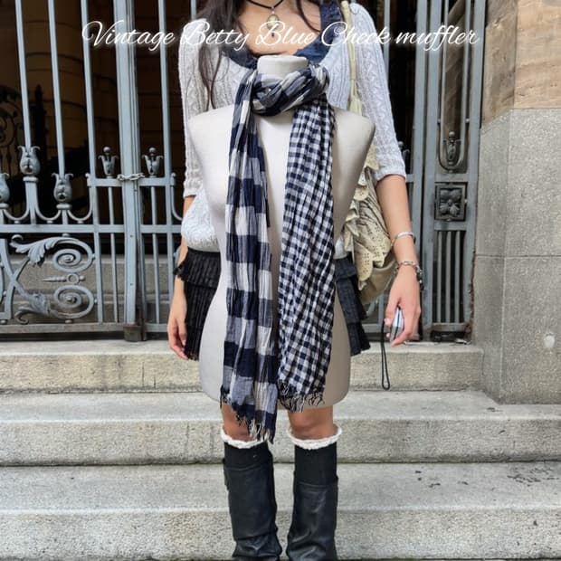 Vintage Betty Blue Check muffler