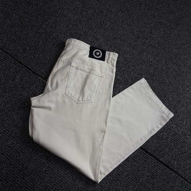 90s 베르사체 메두사 가죽 패치로고 화이트 데님 팬츠 1857