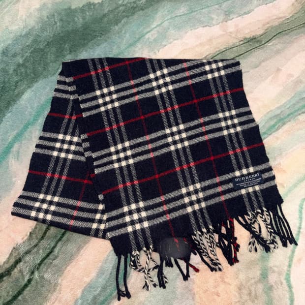 버버리 메리노 울 머플러