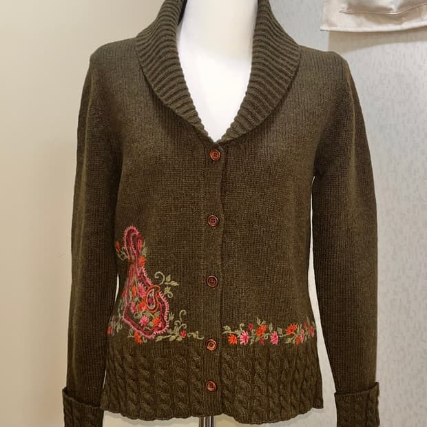 케미컬시스터즈 빈티지 올리브 자수 니트가디건