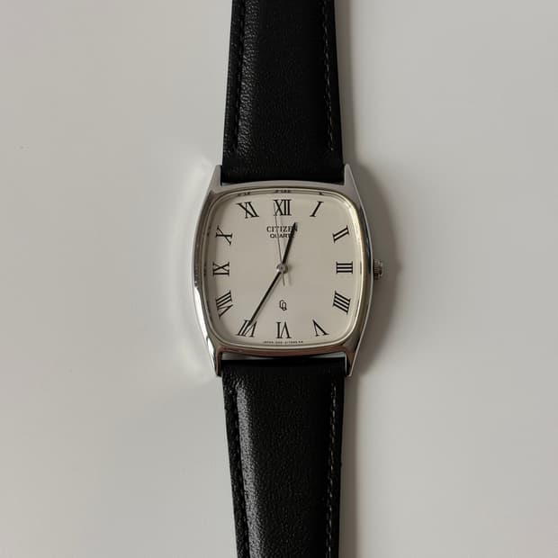 1980s CQ Roman Index Silver Tank Quartz