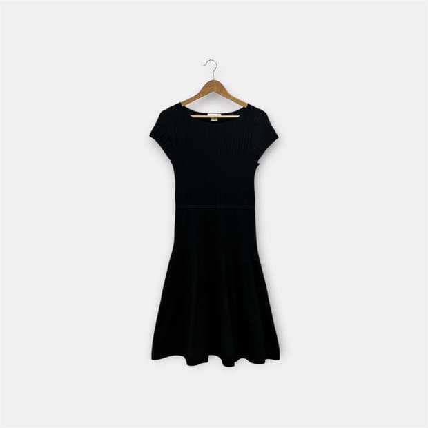 클럽모나코 니트 플레어 반팔 롱 원피스 S 블랙