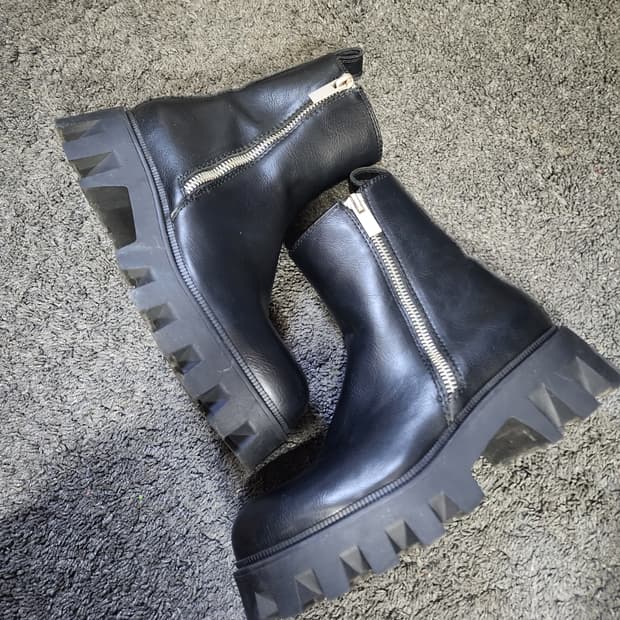 자라 블랙 첼시 부츠 275사이즈