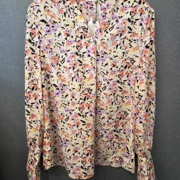 더엣지 블라우스 (새상품)