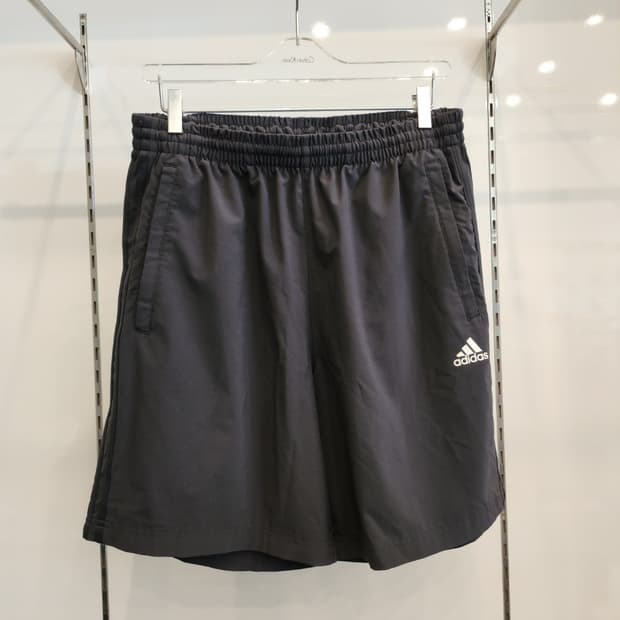 아디다스 트레이닝반바지 XL