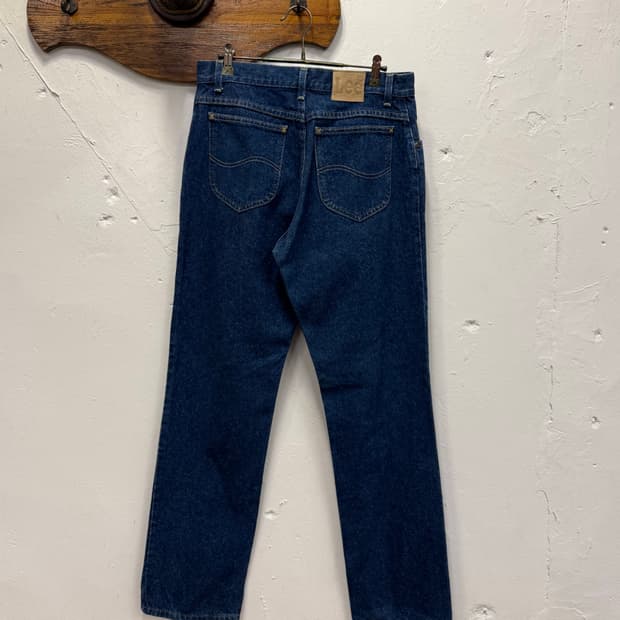 31) Mexico Lee Straight Jeans