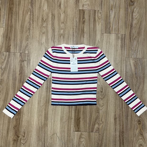 (새상품) 자라 크롭 니트 티셔츠