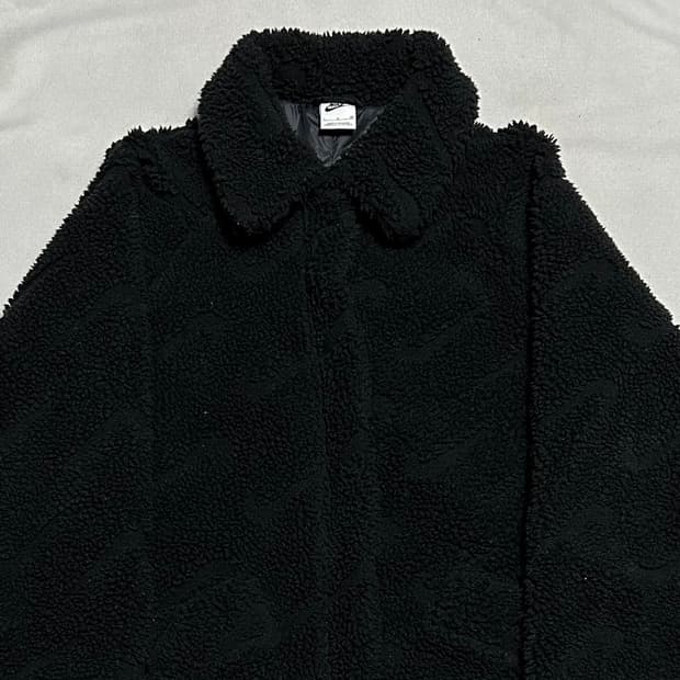 S 나이키 여성용 블랙 뽀글이 롱 코트