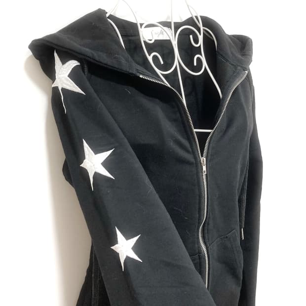 Star black hooded zip-up