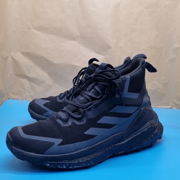 아디다스 테렉스 프리하이커 고어텍스270