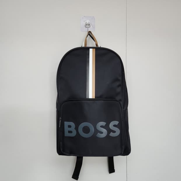 휴고보스 나일론백팩. 새상품