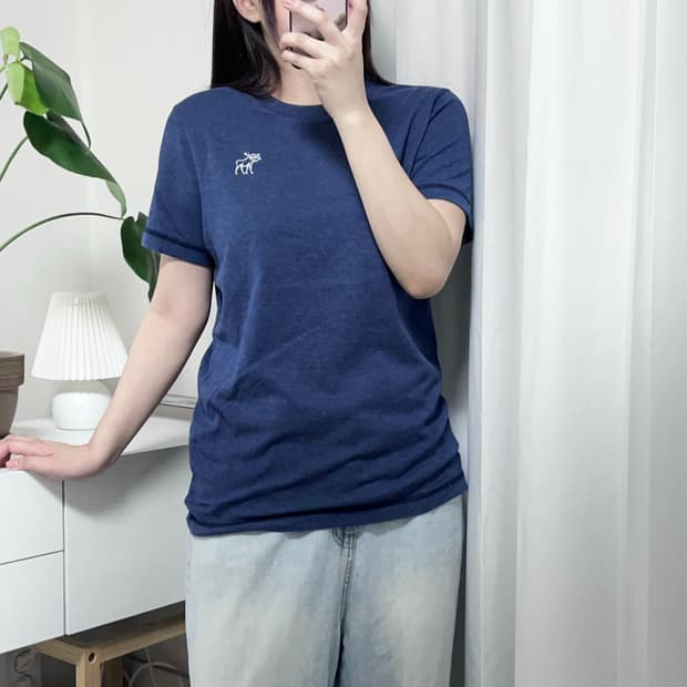 아베크롬비 네이비 화이트자수 반팔티 [ M ]