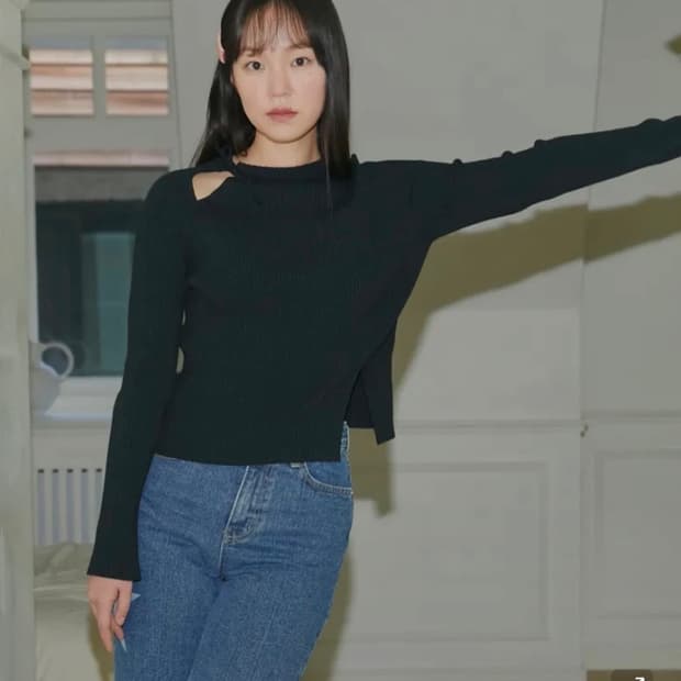 (단종) 마가린핑거스 컷아웃 리본 니트 블랙 Free 세미 오프숄더